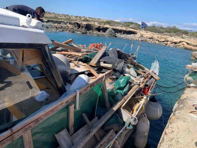 Η Αποκεντρωμένη Διοίκηση Κρήτης προχωρά σε κατεδαφίσεις αυθαιρέτων κατασκευών στη Νήσο Χρυσή