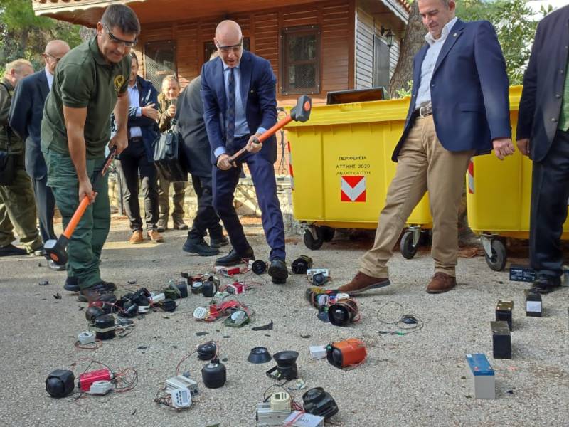 Βράβευση θηροφυλάκων και καταστροφή ηχομιμητικών συσκευών