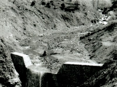 ΤΙ ΚΑΙ «ΤΙΣ ΠΤΑΙΕΙ» ΓΙΑ ΤΙΣ ΒΙΒΛΙΚΕΣ ΚΑΤΑΣΤΡΟΦΕΣ ΤΩΝ ΧΕΙΜΑΡΡΩΝ ΣΤΗΝ ΚΑΡΔΙΤΣΑ ΚΑΙ ΣΤΟ ΜΟΥΖΑΚΙ