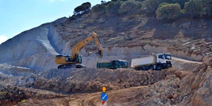 Σκανδαλώδεις πληρωμές δημοσίου και περιβάλλον